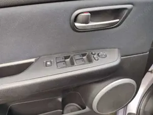 Mazda 6 2.0  Exclusive Sport (5-trg.),Sitzheizung,Tempomat Bild 4