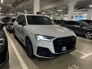 Audi Q7 55 TFSI e quattro S line Garantie