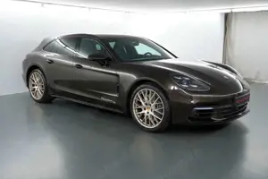 Porsche Panamera Sport Turismo 4 Edition 10 Jahre Bose Pano Bild 4