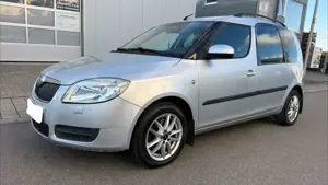 Skoda Roomster 1.6 AUTOMATIK TÜV,1-HAND,KLIMA,AHK,PDC