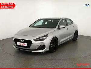 Hyundai i30 Fastback 1.4 T-GDI Aut. LED Navi Kamera AHK