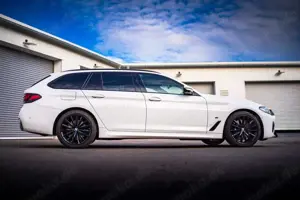 BMW 530 530d LCI Touring M Sport Prem.Sel.Gar. bis 07/26!