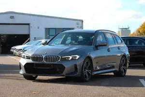 BMW 330 i Touring ACC*LED LICHT*WIDESCREEN M Sport