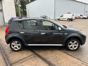 Dacia Sandero Stepway, Klima, TÜV neu, PDC, 2. Hand Bild 5