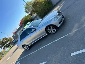 Mercedes-Benz E 220 CDI DPF BlueEFFICIENCY Automatik Bild 3