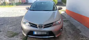 Toyota Auris 2.0 D-4D Touring Sports Executive