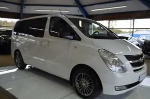 Hyundai H-1 Travel Premium AUTOMATIK / PDC / KLIMAANLAGE Bild 5