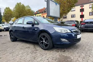 Opel Astra J 1.4 Edition Limousine Klima Tempo SH PDC