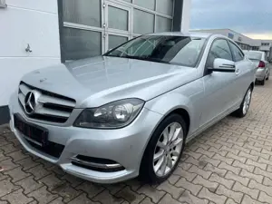 Mercedes-Benz C 180 Coupe CGI BlueEfficiency/SHZ/NAVI/PDC