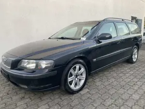 Volvo V70 2.4 Comfort 1.Han/Klima/CD/Leder/LM+MS/TÜV NEU