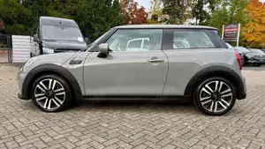 MINI One LED KEYLESS PDC R-KAMERA VIRTUAL APPS Bild 2