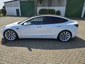 Tesla Model 3 Model 3 Langstreckenbatt. Allradantrieb Dual Motor