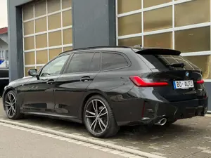 BMW 320 d xDrive M-SPORT AHK StdHzg. ACC Leder 19 Navi DAB Bild 2
