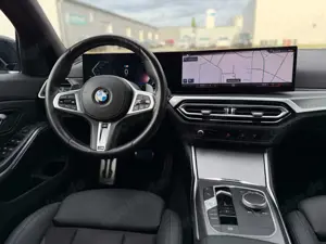 BMW 320 d xDrive M-SPORT AHK StdHzg. ACC Leder 19 Navi DAB Bild 4