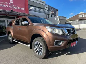 Nissan NP300 Double Cab 4x4 *BT + Shgpft + Touch *