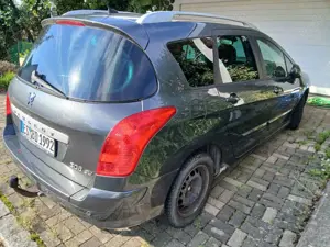 Peugeot 308 308 SW HDi FAP 110 Sport Bild 3