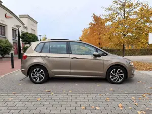 Volkswagen Golf Sportsvan SOUND / ACC / PANO / AHK / 8-Fach Bild 4