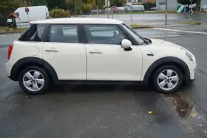 MINI Cooper 5-trg.*Navi*Klimaaut.*PDC*SHZ*Alu*2.Hand Bild 5