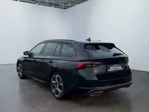 Skoda Octavia Combi RS 2.0 TDI DSG Spurhalteassitent Bild 4