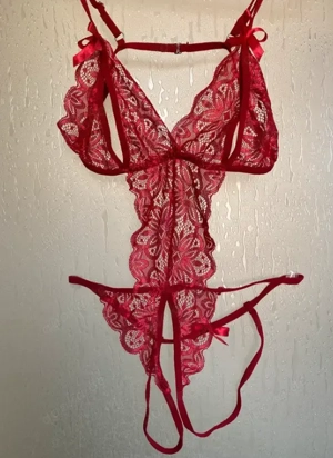 Body Dessous XS rote Spitze