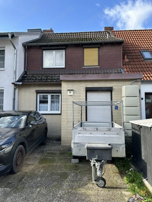 Reihenmittelhaus mit Garten, Terrasse und Balkon in ruhiger Lage von SZ-Lebenstedt