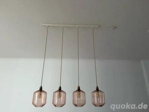 4er Lampen-Set aus rosé Glas + goldfarbene Vintage-Fassungen