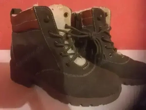 Stiefeletten -Grösse 34- *Neu*