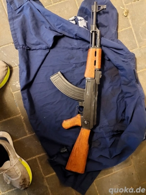 deko waffe ak 47