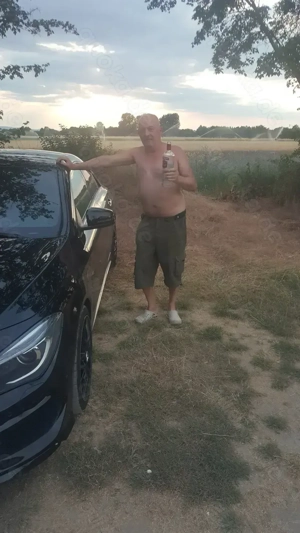 Man sucht offene frau oder paare