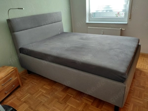 Polsterbett ähnlich Boxspringbett nur mit Rost und Matratze