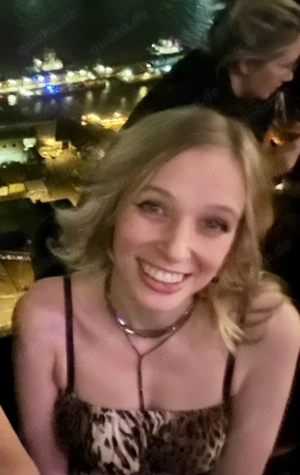 Nette Freundin für gemeinsame Freizeitgestaltung und mehr gesucht. 