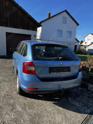 Skoda Rapid - Privatverkauf Bild 3
