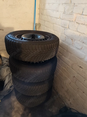 Winterreifen mit Stahlfelge