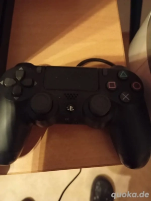 PS 4 Controller + Games