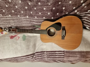 Zwölfsaitige Gitarre Yamaha Bild 3