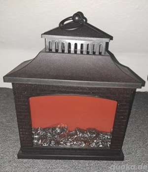 Kamin mit Flammeneffekt LED