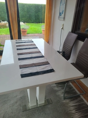 Kostenloser Esstisch weiß