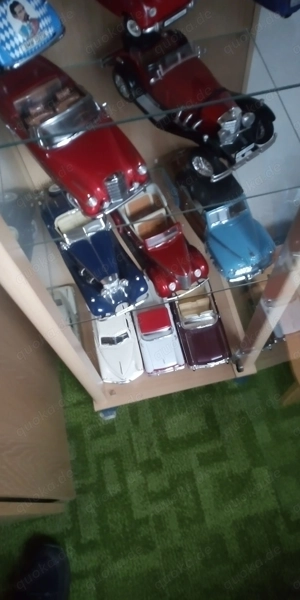 Modellautos 1:24 Metall 