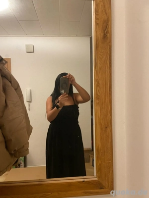 schwarzes Kleid Bild 2