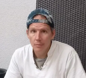 - Corona Ungeimpfter  Mann 45 Sucht schöne Frau