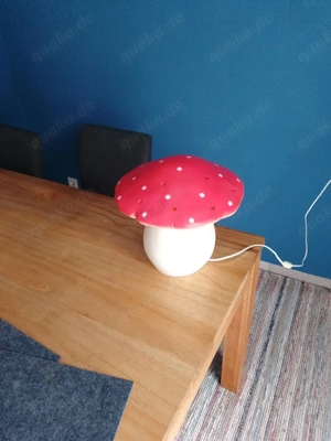 Pilzlampe mit Stecker