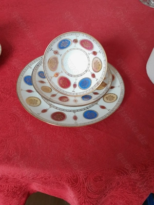 Verschiedene Sammeltassen 