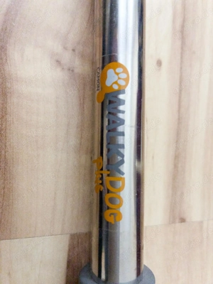 Abstandhalter für Hunde am Fahrrad abzugeben