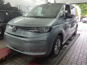 Volkswagen T7 Multivan Life 1.4l TSI 160kW DSG LED Navi 7-Sitze Klima