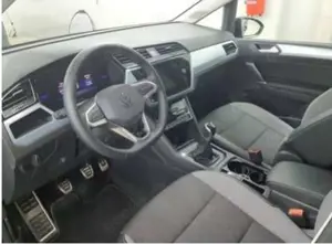 Volkswagen Touran 1.5 TSI 7-SITZE KAMERA NAVI ACC APP Bild 3