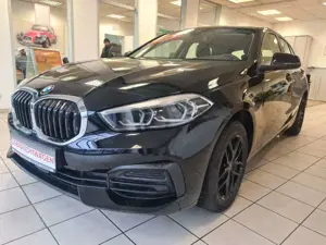 BMW 118 i Advantage / 1. Hand / LED / NAVI