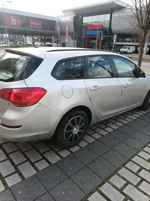 Opel Astra 1.4 Turbo Sports Tourer Design Edition mit tüv Bild 5