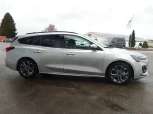 Ford Focus Turnier 1.0 EcoBoost Hybrid Aut. ST-LINE X Bild 5