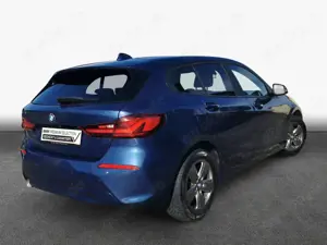 BMW 118 i Aut. Advantage Bild 2