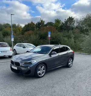 BMW X2 sDrive 20 i M Sport Winterreifen + Sommerreifen